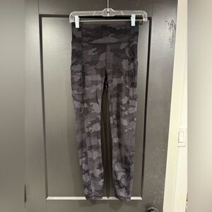 Lululemon size 4 leggings that don’t fit anymore but still in great shape!